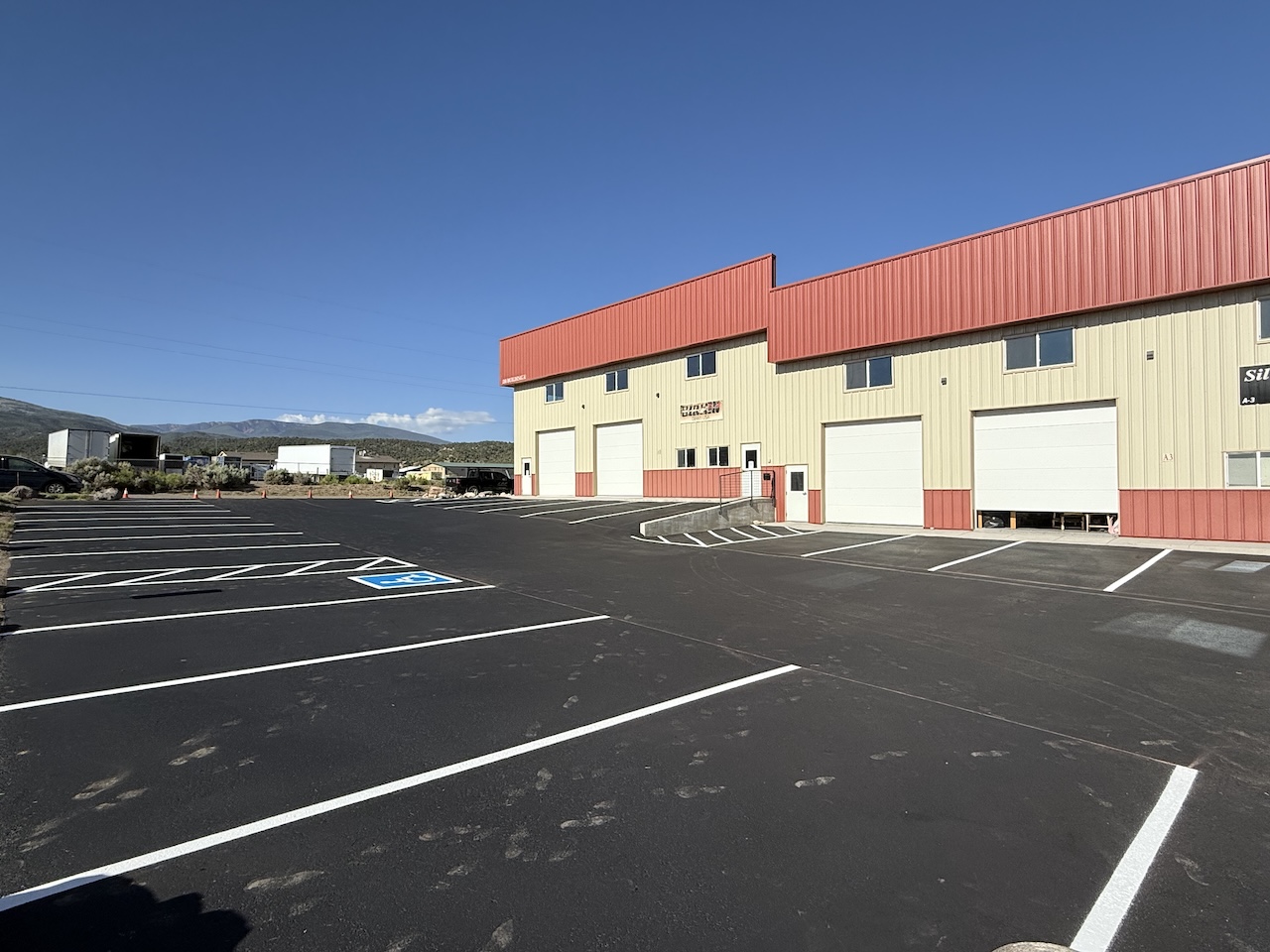 Benefits of Asphalt Sealcoating In Aspen With Two Coats Of Sealer