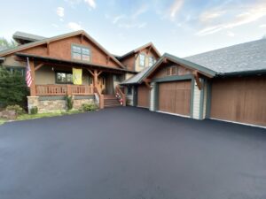 What Is The Expected Lifespan for Driveway Sealcoating in Aspen 