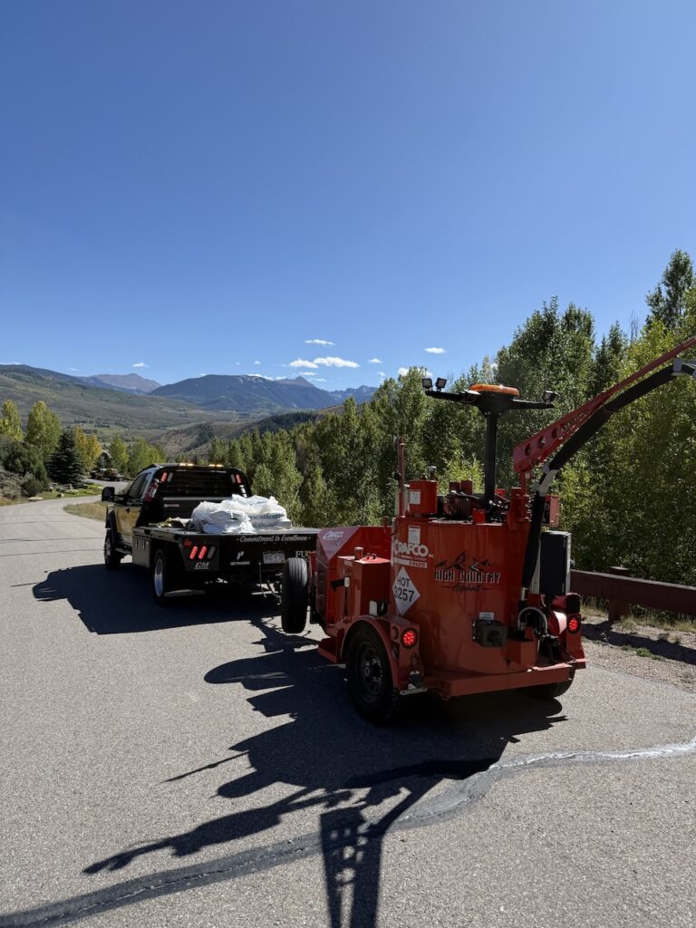 4 Keys to a Successful Aspen Asphalt Crack Sealing Job
